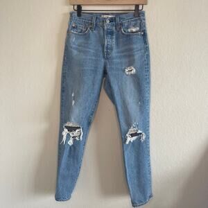 Levi’s Wedgie Medium Wash Straight Leg Button Fly Jeans - Size 26